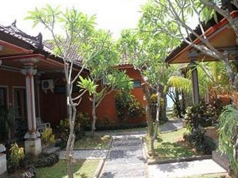 Wahyu Dana Hotel Pabean Buleleng Exterior foto