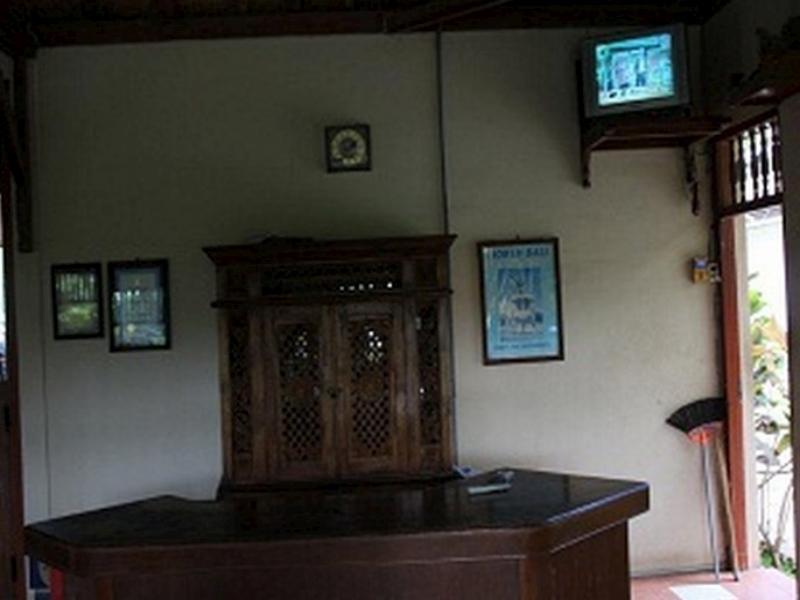 Wahyu Dana Hotel Pabean Buleleng Exterior foto