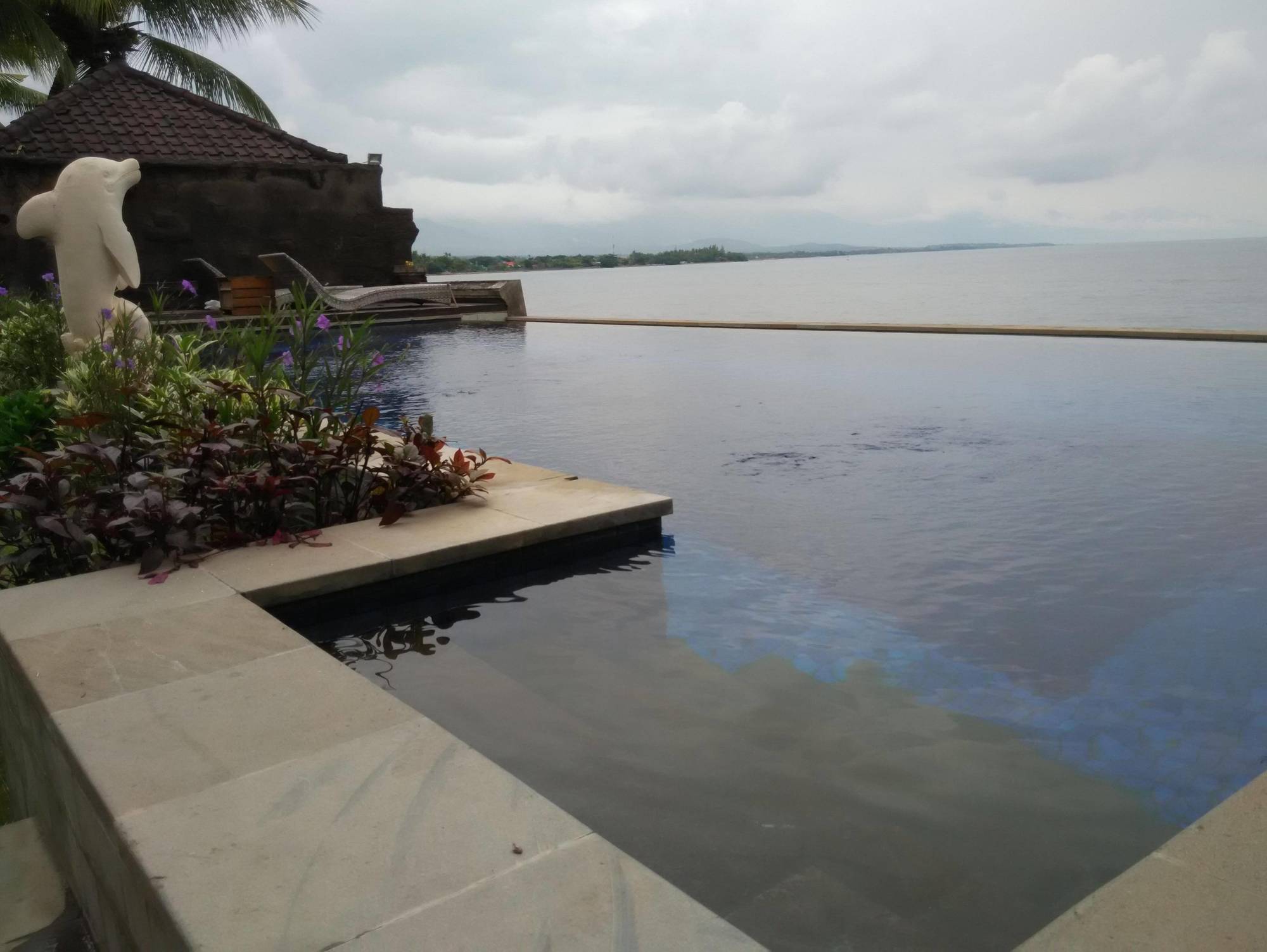 Wahyu Dana Hotel Pabean Buleleng Exterior foto