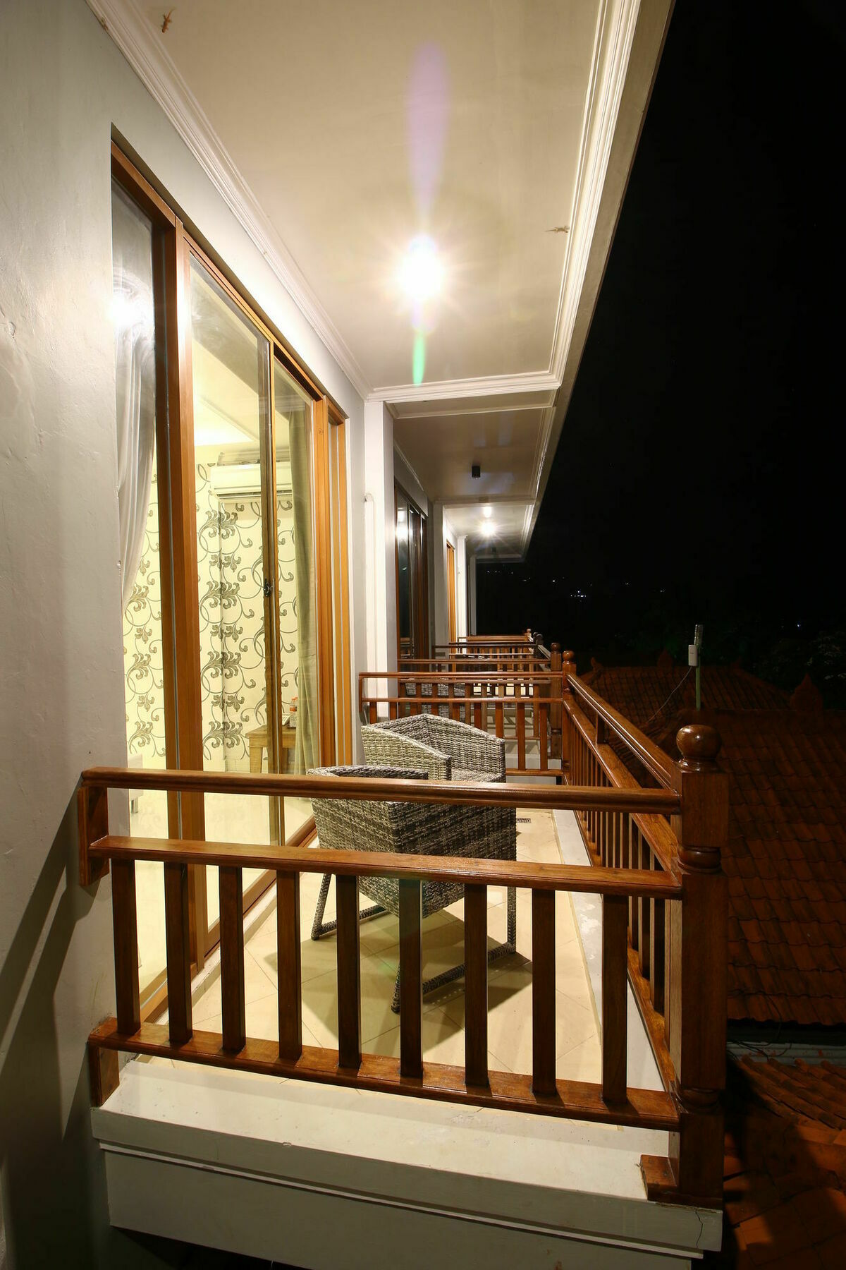 Wahyu Dana Hotel Pabean Buleleng Exterior foto