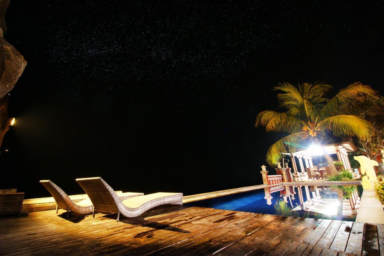 Wahyu Dana Hotel Pabean Buleleng Exterior foto