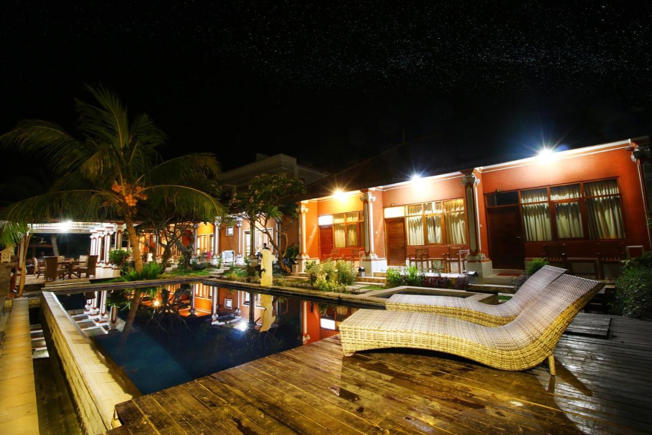 Wahyu Dana Hotel Pabean Buleleng Exterior foto